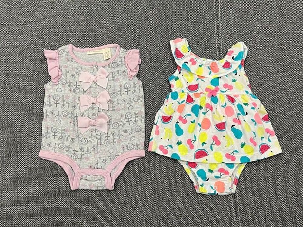 Bundle of 2 Baby Girl Bodysuits First Impressions 3-6 months, Carter’s 6 months